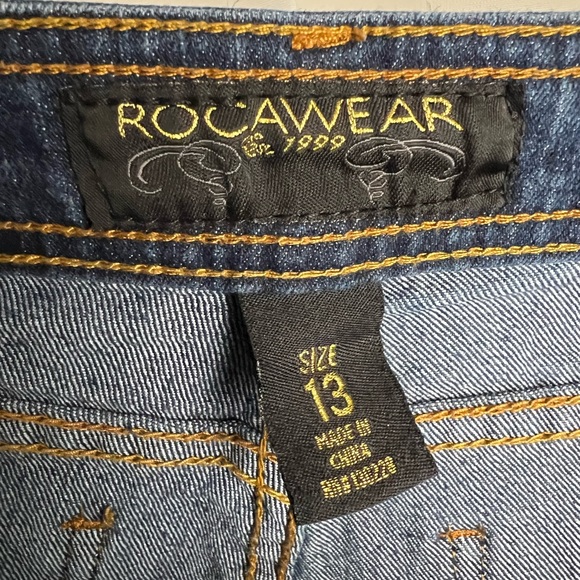 Rocawear jeans women’s size 13 Dark Blue Back Pocket Stitching - Picture 2 of 8